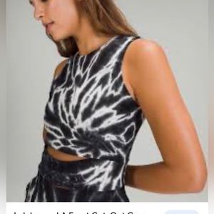 Lululemon LA Cut out top